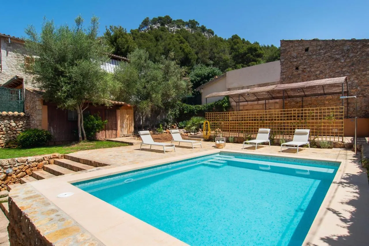 Villa Fabulous Rural House With Views To The Mountains With Swimming Pool Caimari Ferienhaus