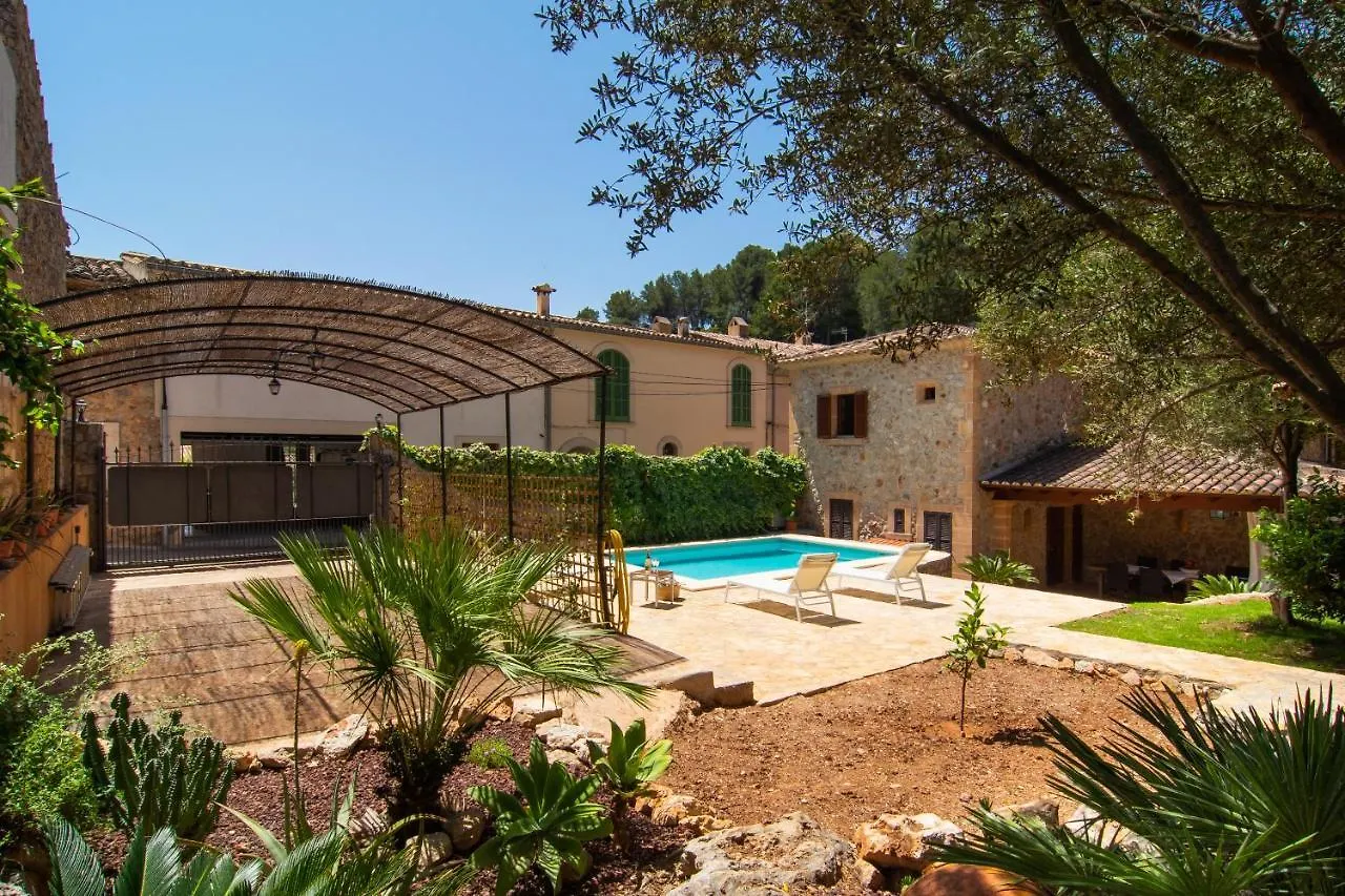 Ferienhaus Villa Fabulous Rural House With Views To The Mountains With Swimming Pool Caimari Spanien