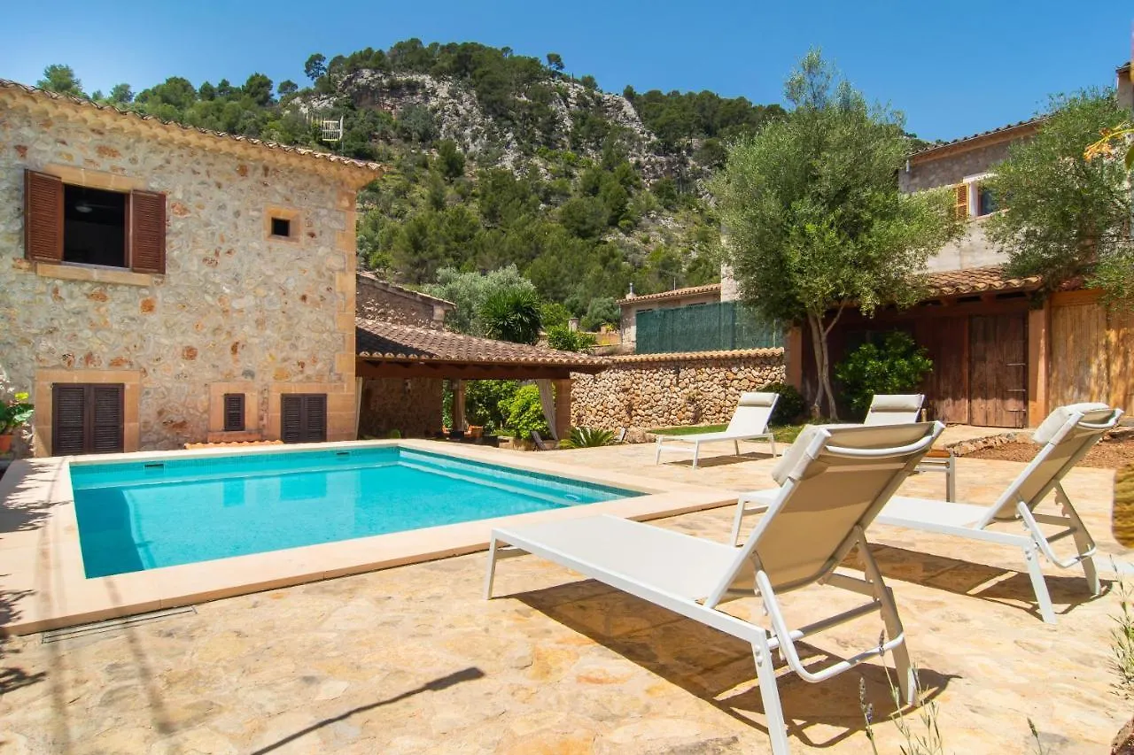 Villa Fabulous Rural House With Views To The Mountains With Swimming Pool Caimari