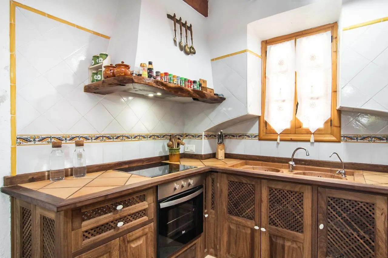 Ferienhaus Villa Fabulous Rural House With Views To The Mountains With Swimming Pool Caimari Spanien