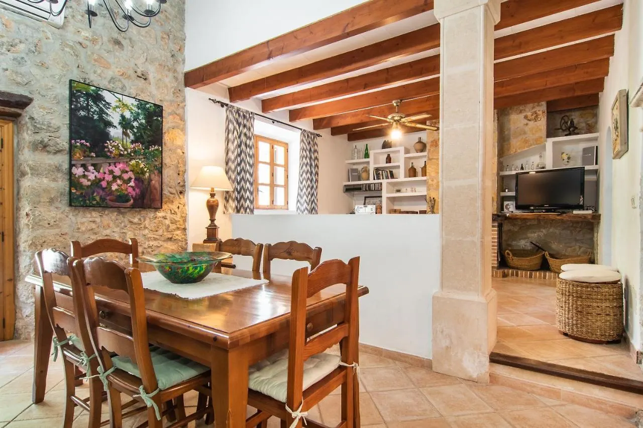 Ferienhaus Villa Fabulous Rural House With Views To The Mountains With Swimming Pool Caimari